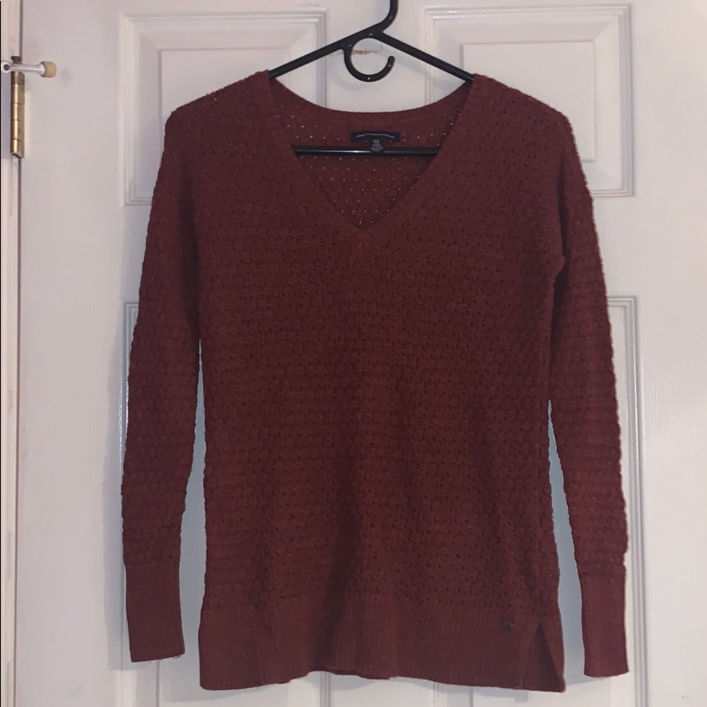 American eagle rust colored sweater